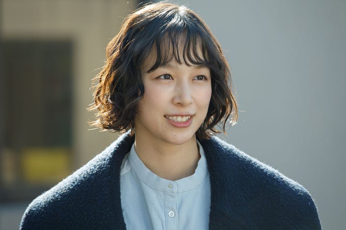 さかたりさ「顔のない患者-救うか、裁くか-」(C)カンテレ