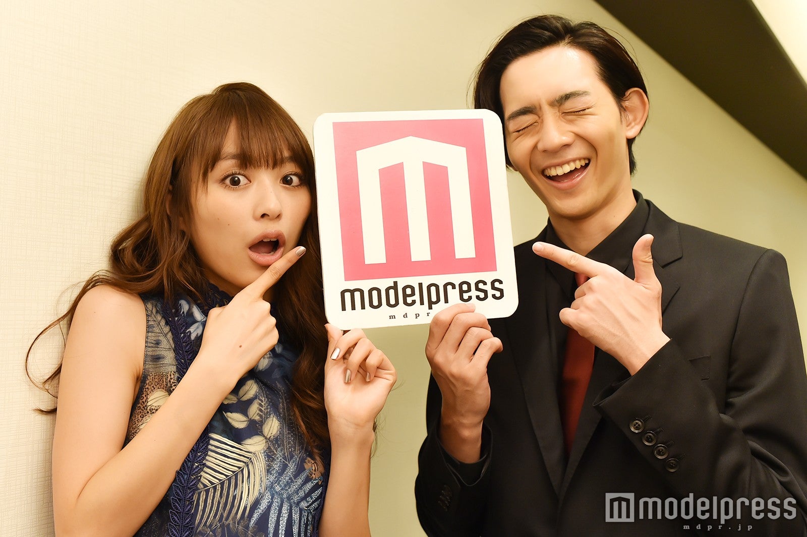 内田理央、竜星涼（C）モデルプレス