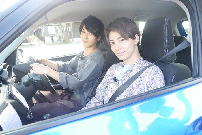 横浜流星の運転でドライブへ(提供写真)