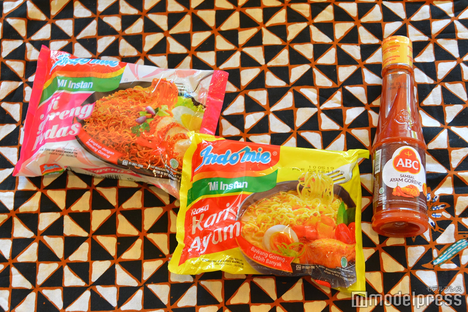 バリ島版カップラーメンのインドミンなど（C）モデルプレス