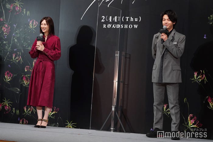 北川景子、中村倫也(C)モデルプレス