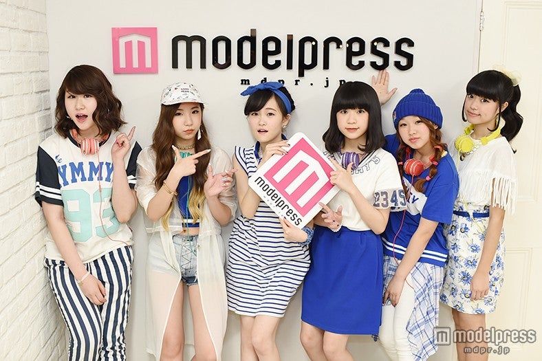 （左から）かれん、MAYU、芹奈、manaka、麻珠、アサヒ