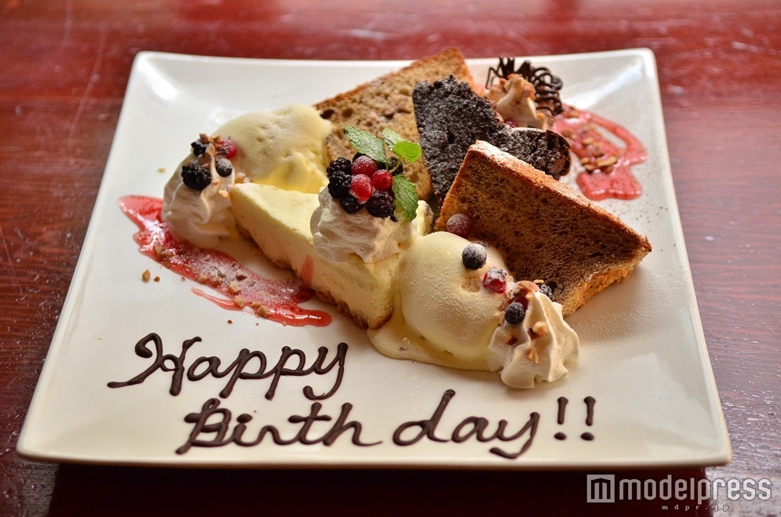 スイーツ／画像提供：株式会社アティックプラニング