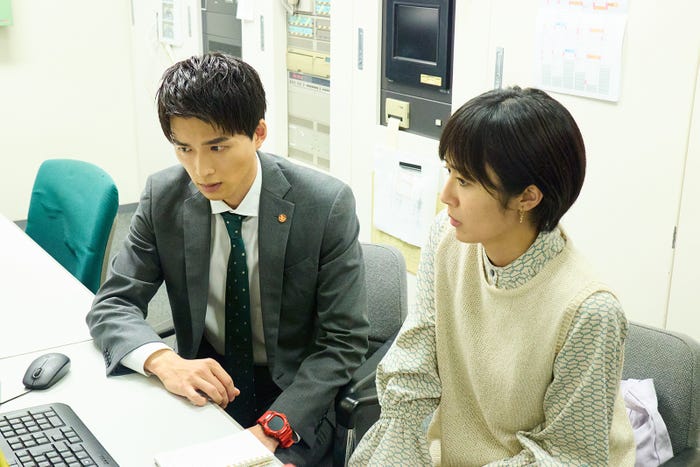 白洲迅、森田望智「恋は闇」第8話(C)日本テレビ