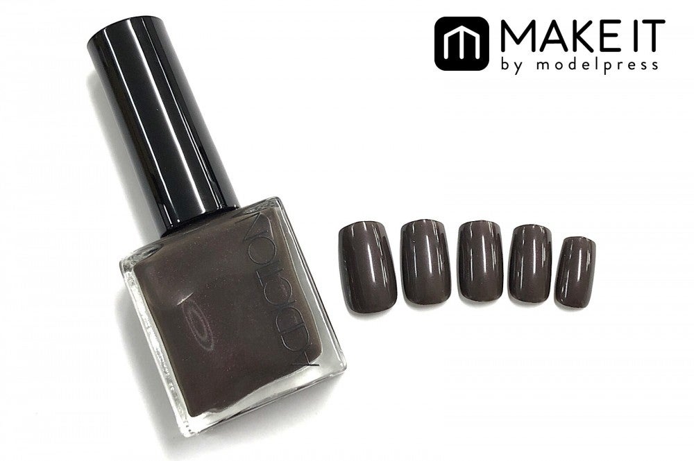 ADDICTION／ザ ネイルポリッシュ／076 Burning Love／1,800円（税抜） (C)メイクイット