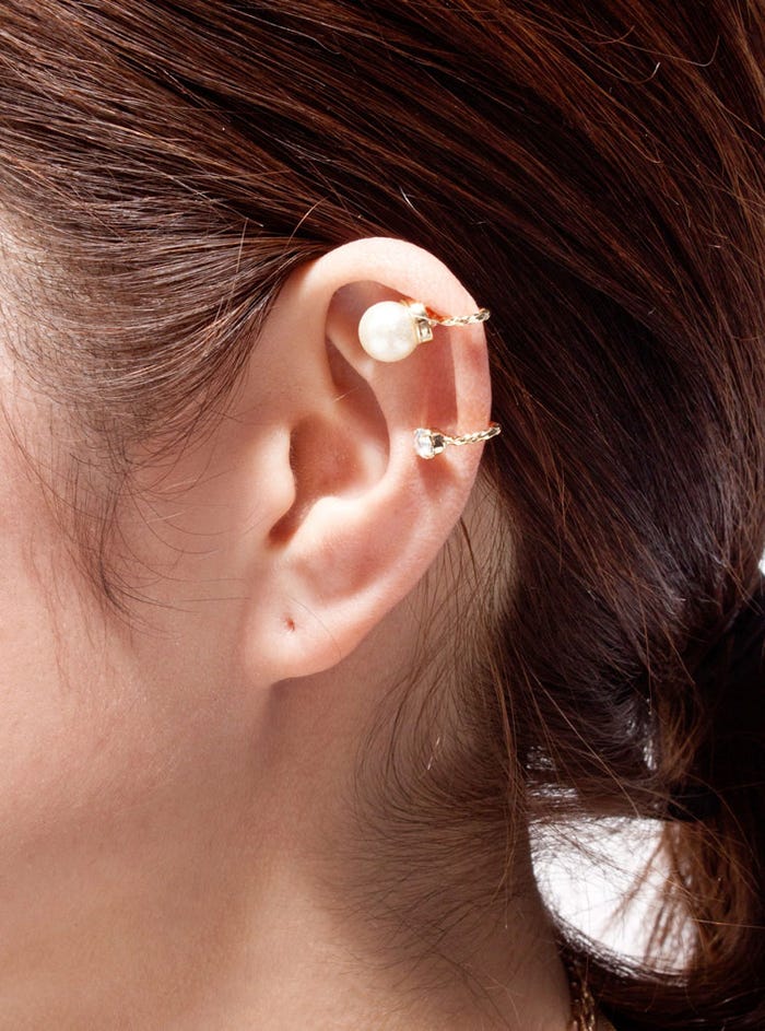 コットンパール&ビジューイヤーカフ「DEPARTMENT」1,176円(税込)/画像提供:DEPARTMENT