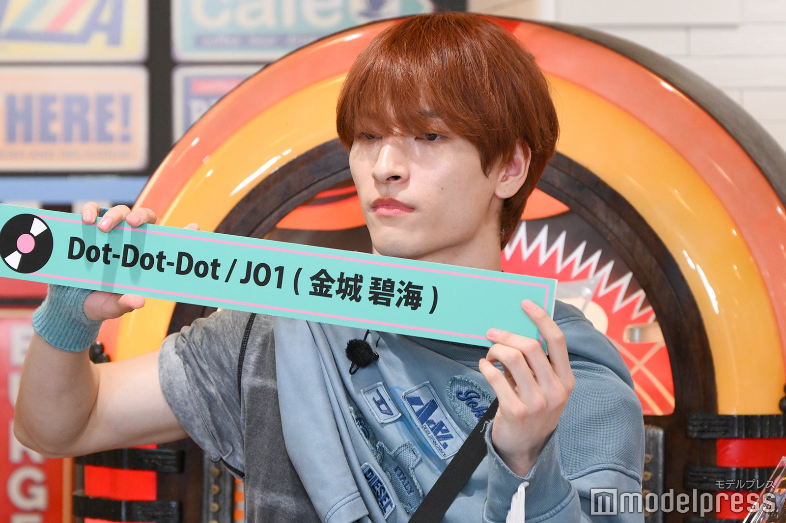 ドライブで聴きたい楽曲を発表する金城碧海（C）モデルプレス