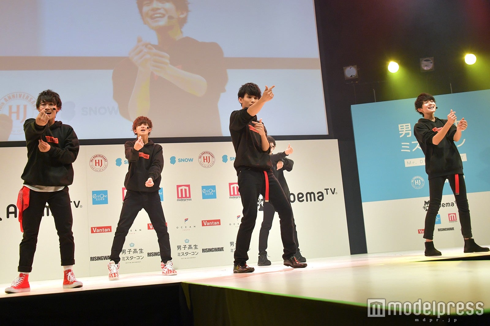 （C）モデルプレス