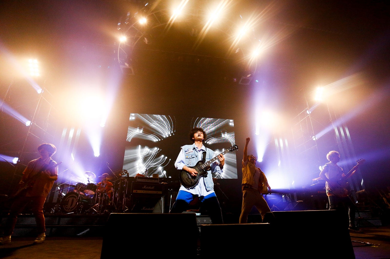 （C）佐藤薫／画像提供：ソニー・ミュージックレーベルズ