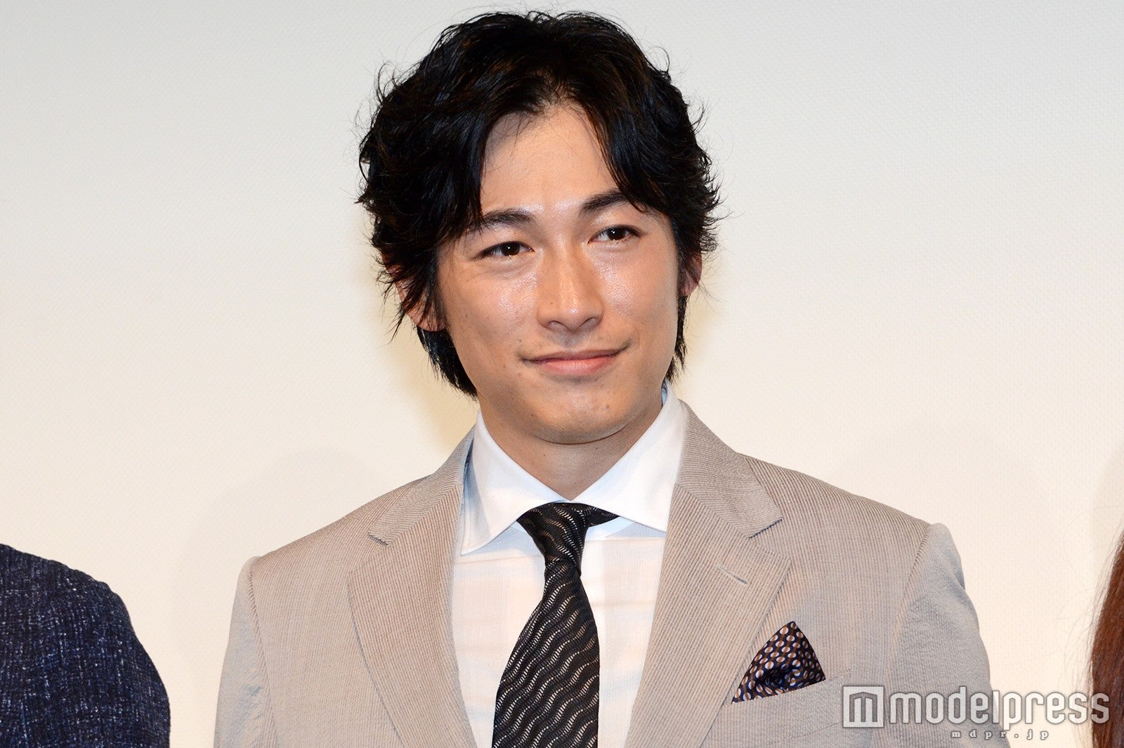 ディーン・フジオカ、タピオカ店「ディーン・タピオカ」を提案し話題に