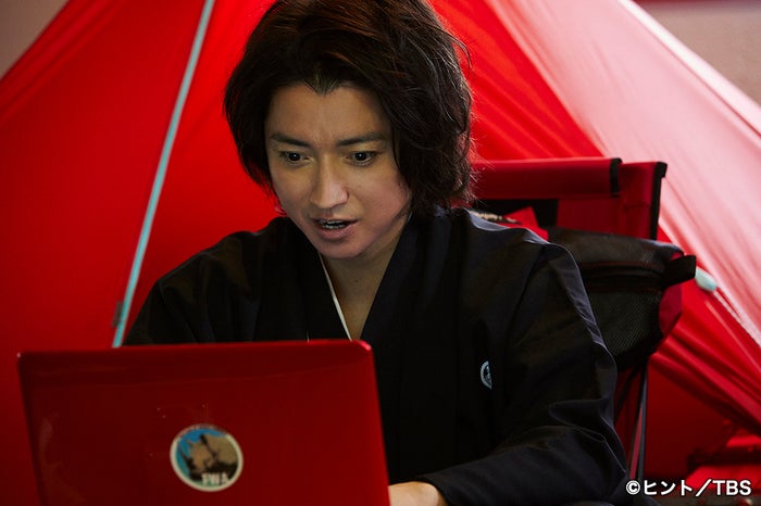 武田玲奈 超ミニスカナース服で飛び降り 爆走 同世代女優の中で抜きん出た存在 と監督絶賛 新しい王様 モデルプレス