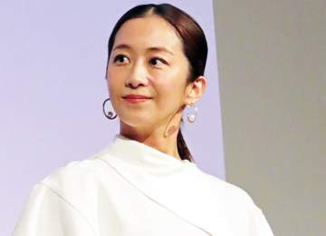 「いつまでも可愛い」料理番組初挑戦の優香46歳に「清清しく美しい」の声 185cm夫は人気俳優、1児ママ