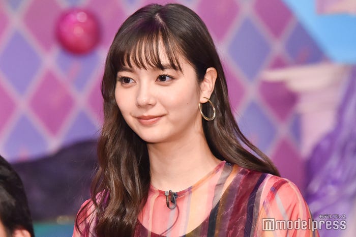 新川優愛 (C)モデルプレス