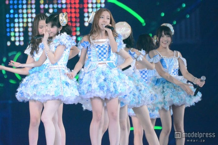 Akb48 板野友美卒業のドームツアー千秋楽 延べ40万人を動員 セットリスト 写真特集 モデルプレス Akb48 板野友美卒業のドームツアー千秋楽 延べ40万人を動員 セットリスト 写真特集 モデルプレス