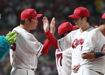 広島・新井監督 なぜ森下は8回1失点と好投できたのか「明らかに変わっていました」 「明日も良い日になるように」一問一答