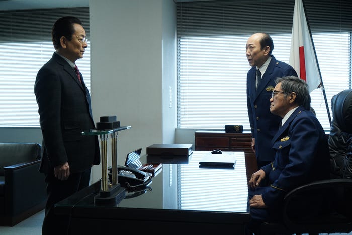 水谷豊、小野了、片桐竜次「相棒season22」第17話より(C)テレビ朝日