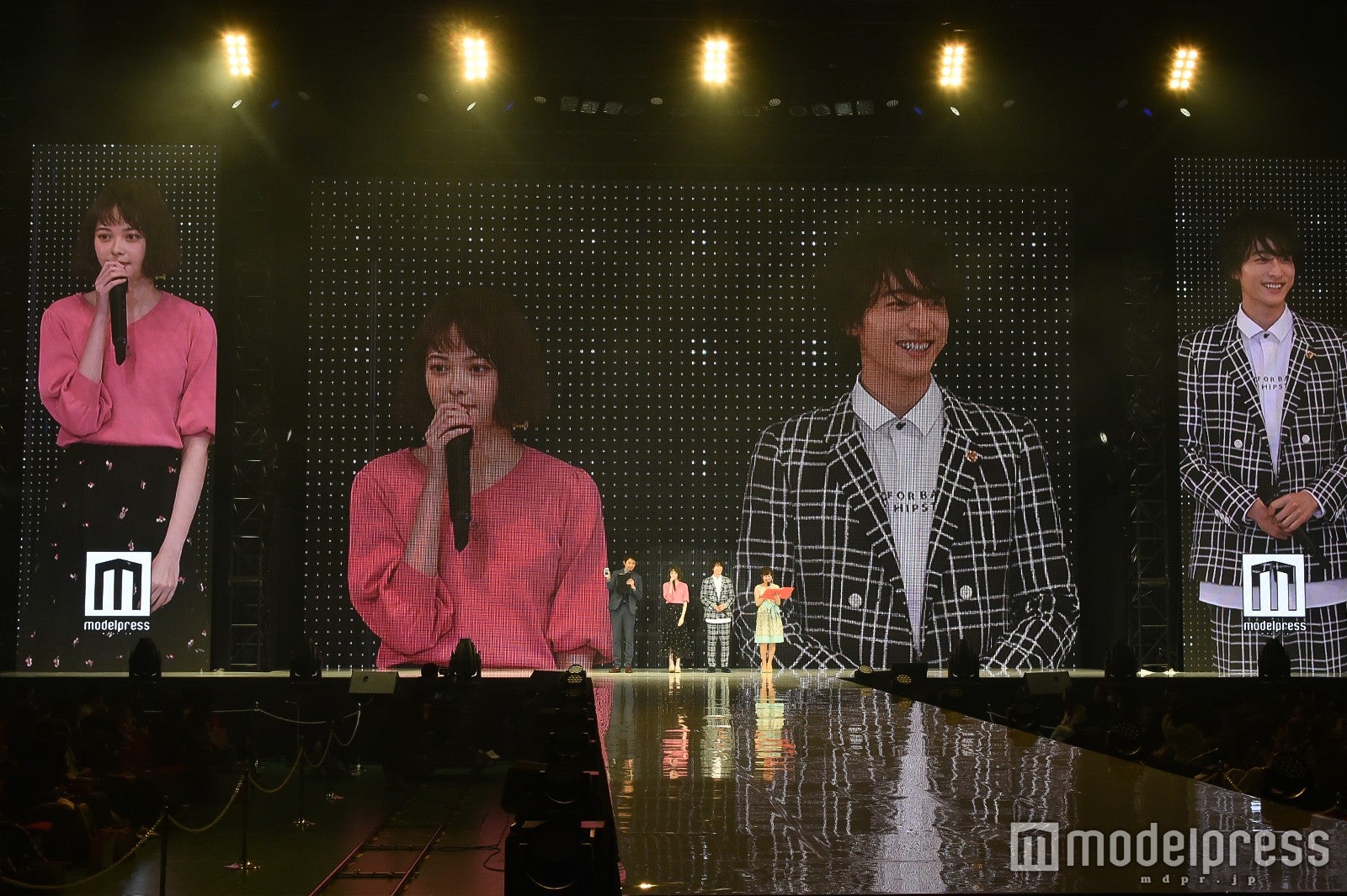 （C）モデルプレス