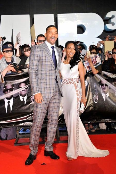 左から：ウィル・スミス、妻のジェイダ・ピンケット・スミス（c） 2011 Sony Pictures Digital Inc．All Rights Reserved．