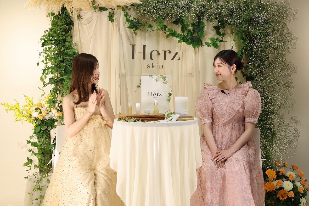 舟山久美子、吉田朱里／写真：Ayami（提供写真）