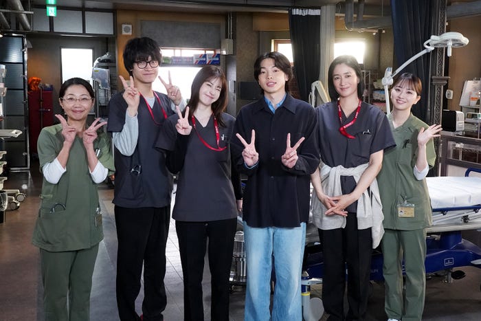 阿南敦子、佐野晶哉、松本若菜、imase、小雪、荒井玲良(C)フジテレビ