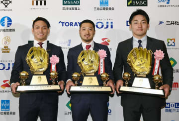 36歳、巨人・丸が語る現在地とは？ かつての戦友で引退決断した前広島・田中広輔の分まで 定位置奪還へ