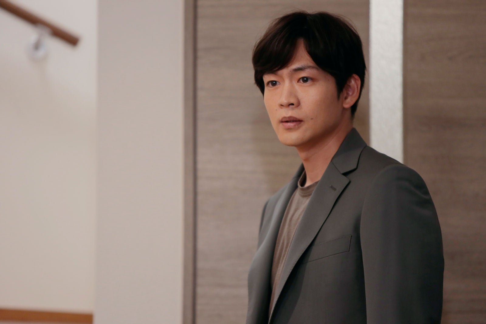 松下洸平「最高の教師 1年後、私は生徒に■された」第2話より（C）日本テレビ