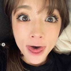 浜崎あゆみ、どアップの“変顔”写真公開で反響「めっちゃツボ」「元気づけてくれる1枚」
