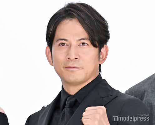 岡田准一「健」うちわ発見でV6を懐かしむ「“違う健”を知っているもので」<ヘルドッグス>
