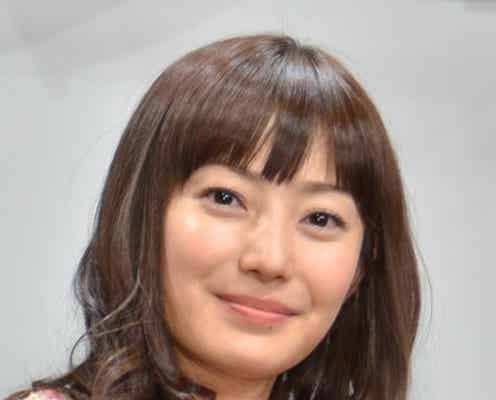 新婚・菅野美穂、祝福の声に照れ笑い “母の顔”も覗かせる