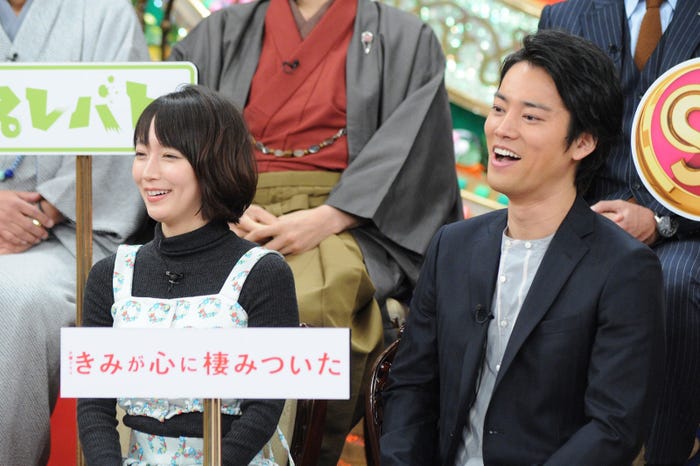 吉岡里帆、桐谷健太(C)毎日放送