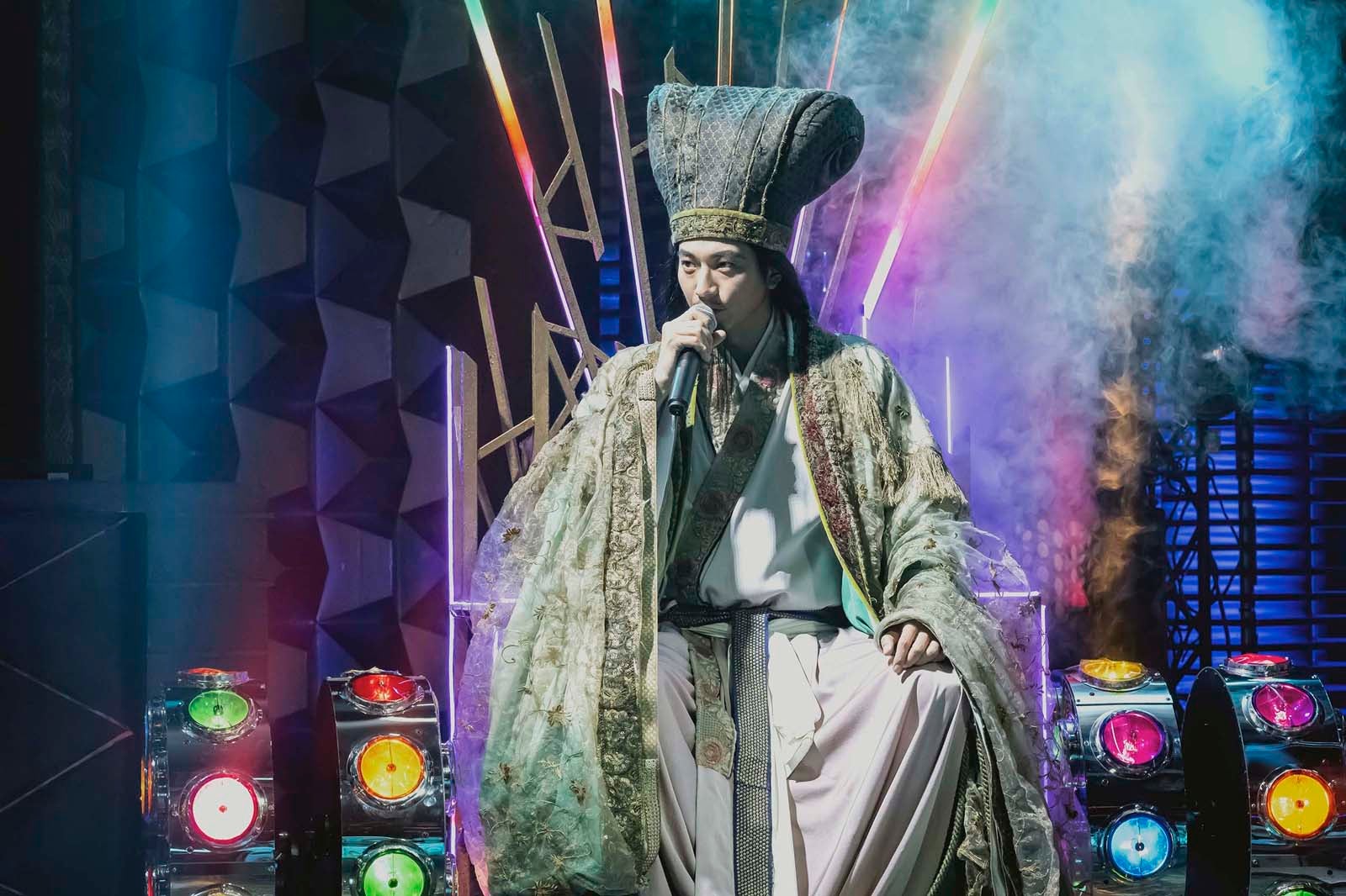 向井理「パリピ孔明」第4話より（C）フジテレビ