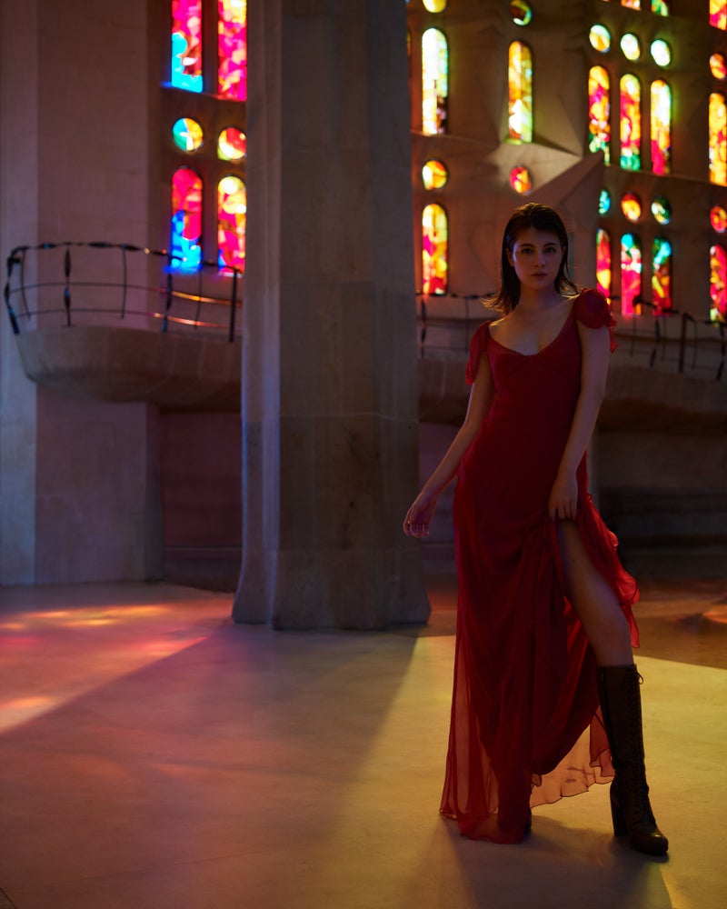 マギー3rd写真集「new Moon」より（宝島社／撮影：土山大輔［TRON］）