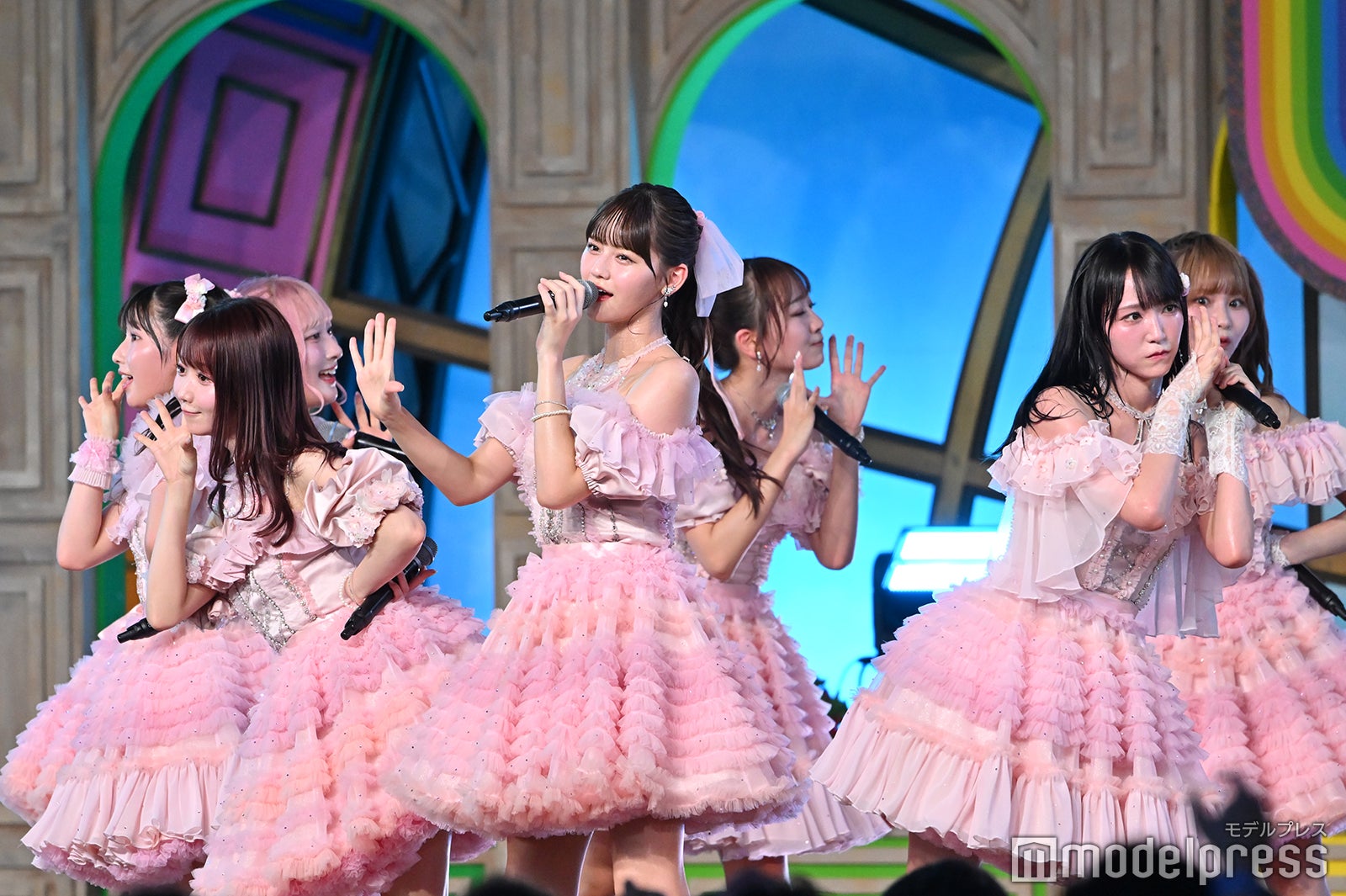 ＝LOVE（C）モデルプレス