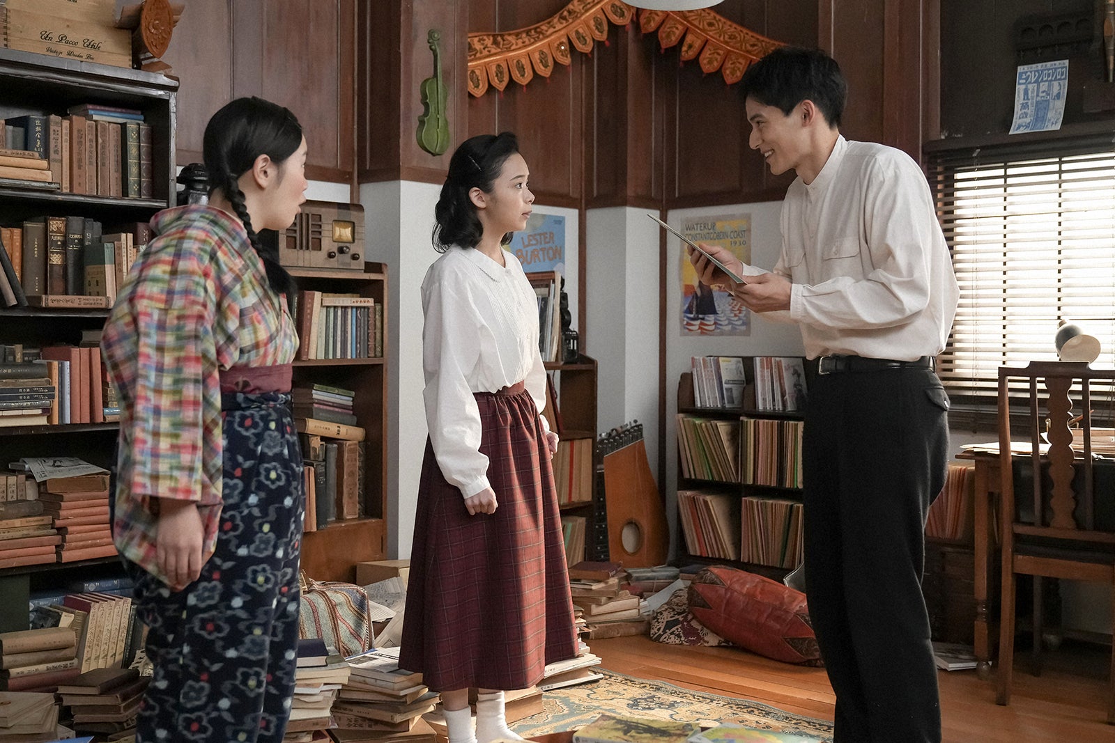 富田望生、趣里、水上恒司「ブギウギ」第54話（C）NHK