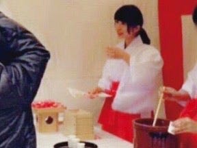 長濱ねる、欅坂46加入前の“巫女さんバイト姿”が「可愛すぎる」と話題(提供写真)