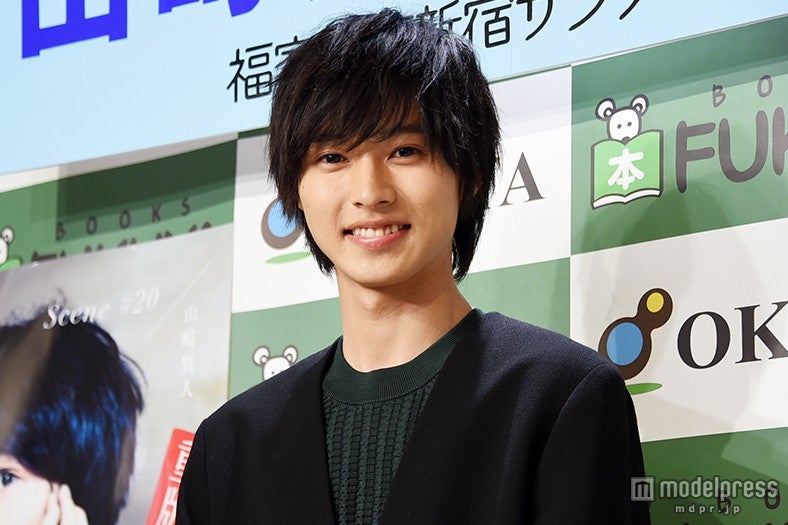 山崎賢人（ナチュラル）／メモリアルBOOK「Scene #20」発売記念握手会より：2015年10月撮影 （C）モデルプレス