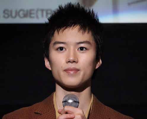 奥智哉、初写真集は「思いのほか半裸の写真が多かった」撮影までの体作り事情語る【奥智哉ファースト写真集OKKUN】