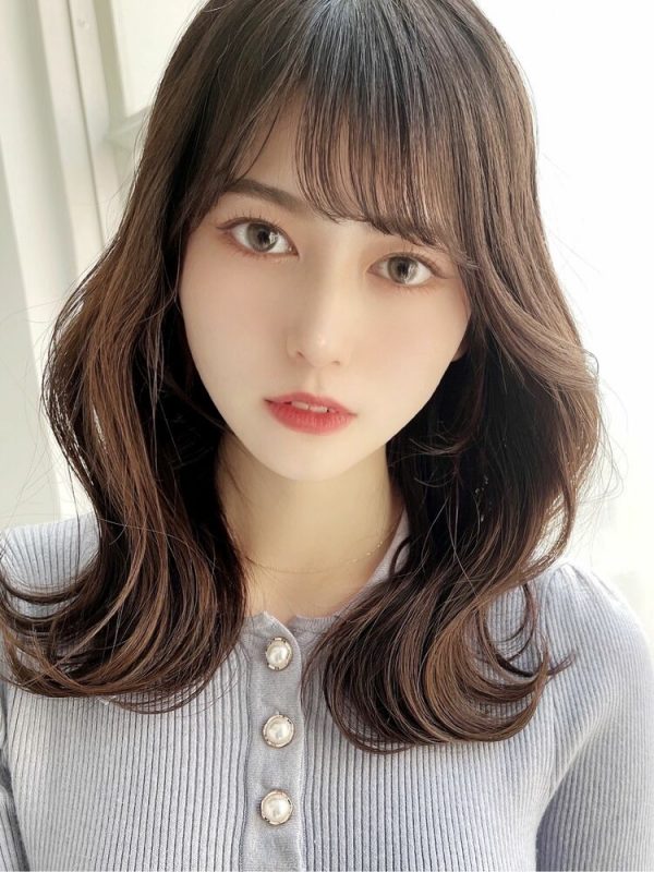 おでこが広い面長さんに似合う前髪 髪型は 美人度アップのおしゃれヘアスタイル モデルプレス おでこが広い面長さんに似合う前髪 髪型は 美人度アップのおしゃれヘアスタイル モデルプレス