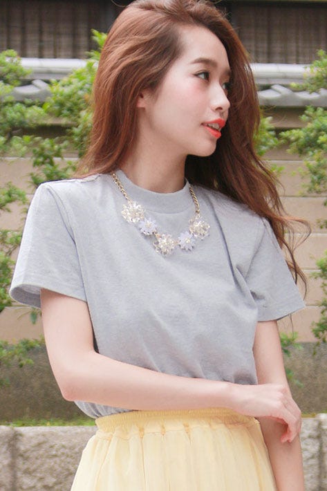 ハイネックTシャツ「salus」1,490円(税込)