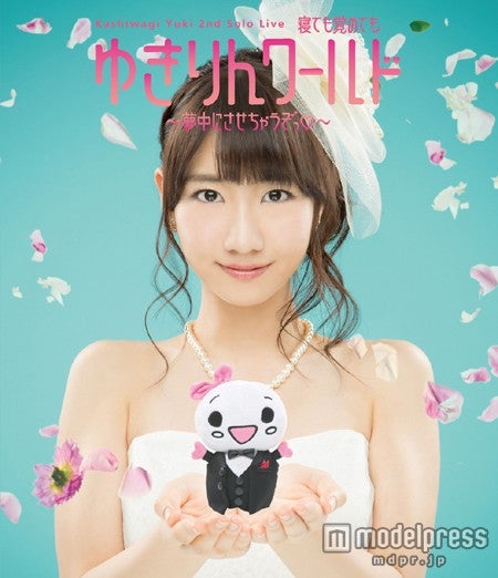 柏木由紀のデコルテラインにうっとり ウェディングドレス姿披露 モデルプレス 柏木由紀のデコルテラインにうっとり ウェディングドレス姿披露 モデルプレス