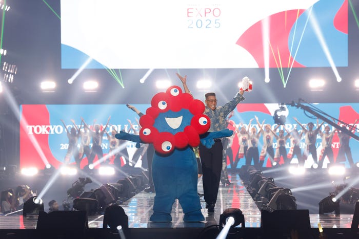 GENERATIONS(C)マイナビ TOKYO GIRLS COLLECTION 2023 AUTUMN/WINTER