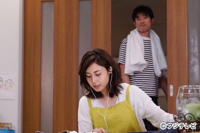 松嶋菜々子、原田泰造「営業部長 吉良奈津子」第3話より/画像提供:フジテレビ