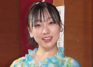 須田亜香里が始球式でダイナミックフォーム披露も大暴投「キャー！」スタンドまでとどろく悲鳴あげるも笑顔でグラウンドを後に