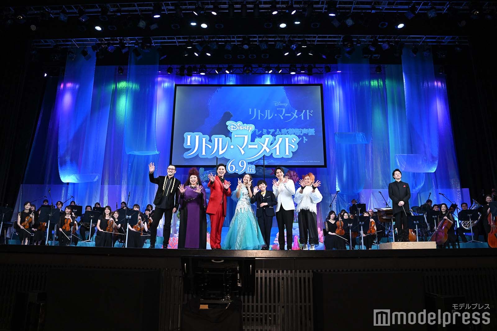 （左から）大塚明夫、浦嶋りんこ、木村昴、豊原江理佳、野地祐翔、海宝直人、高乃麗（C）モデルプレス