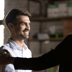 表面上はいい人に見えるけど 実は危険な 腹黒男 の特徴4つ モデルプレス