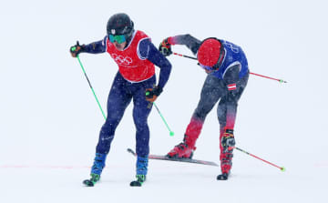 メダルに0.08秒及ばず 古野慧は悔し涙「取りきれず本当に悔しい」快挙の決勝進出も4位 欧州勢との激しい争いに敗れる