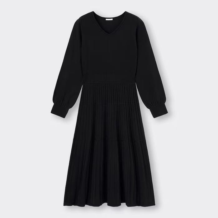 GU　レディース　おすすめ　オススメ　プチプラ　コスパ　高見え　2023　春　黒ワンピース　ワンピース　黒　ブラック　フレアニットワンピース　ニットワンピース