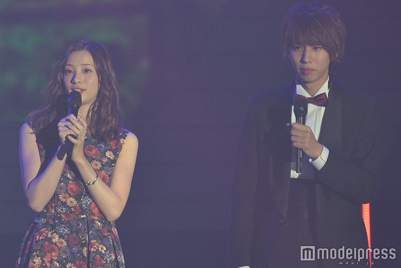 足立梨花、はじめしゃちょー（C）モデルプレス