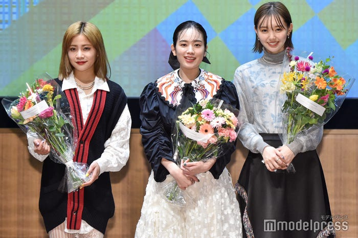 hibiki、筧美和子江野沢愛美 (C)モデルプレス