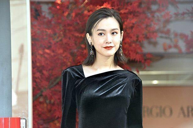 桐谷美玲 スッピンでこのかわいさ 自宅でまどろむ姿に反響 旦那さん撮影かな モデルプレス 桐谷美玲 スッピンでこのかわいさ 自宅でまどろむ姿に反響 旦那さん撮影かな モデルプレス